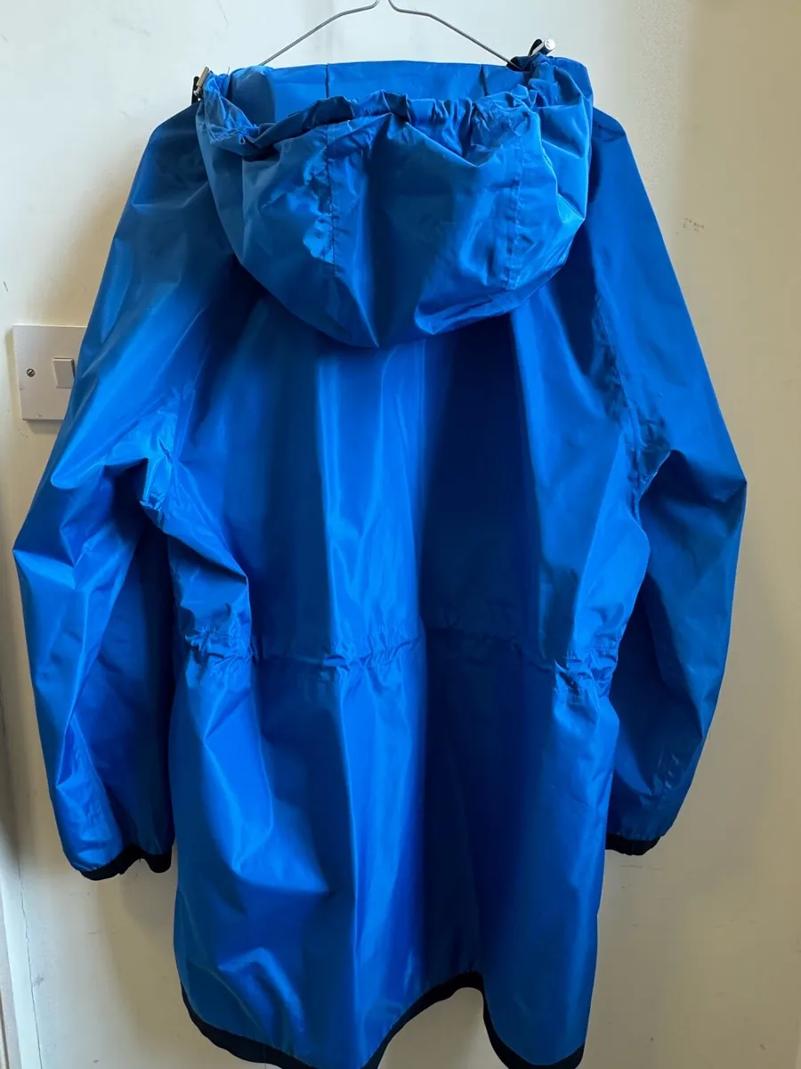 Normann Cobalt Raincoat 18 - Image 4