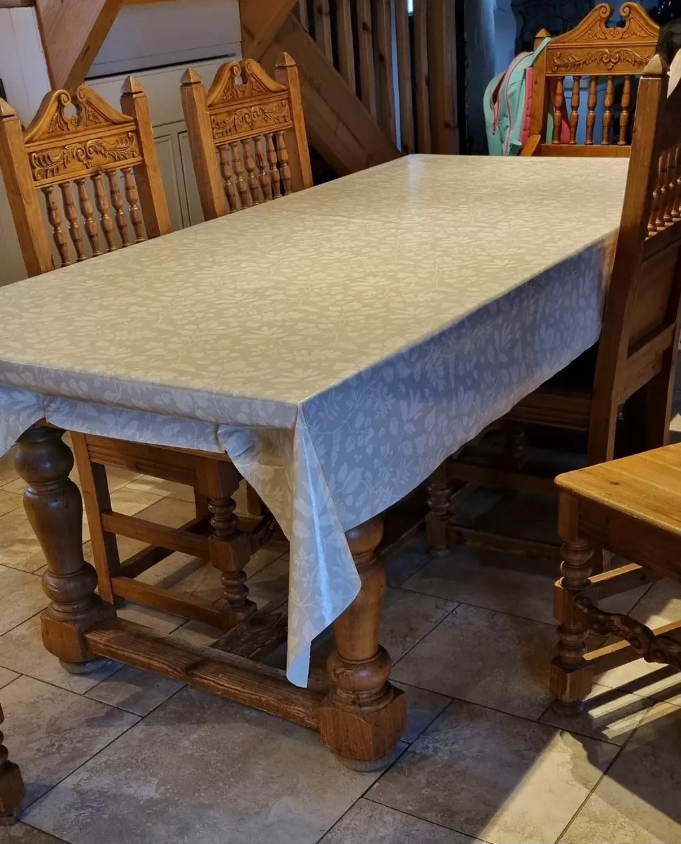 Table & Chairs - Image 1