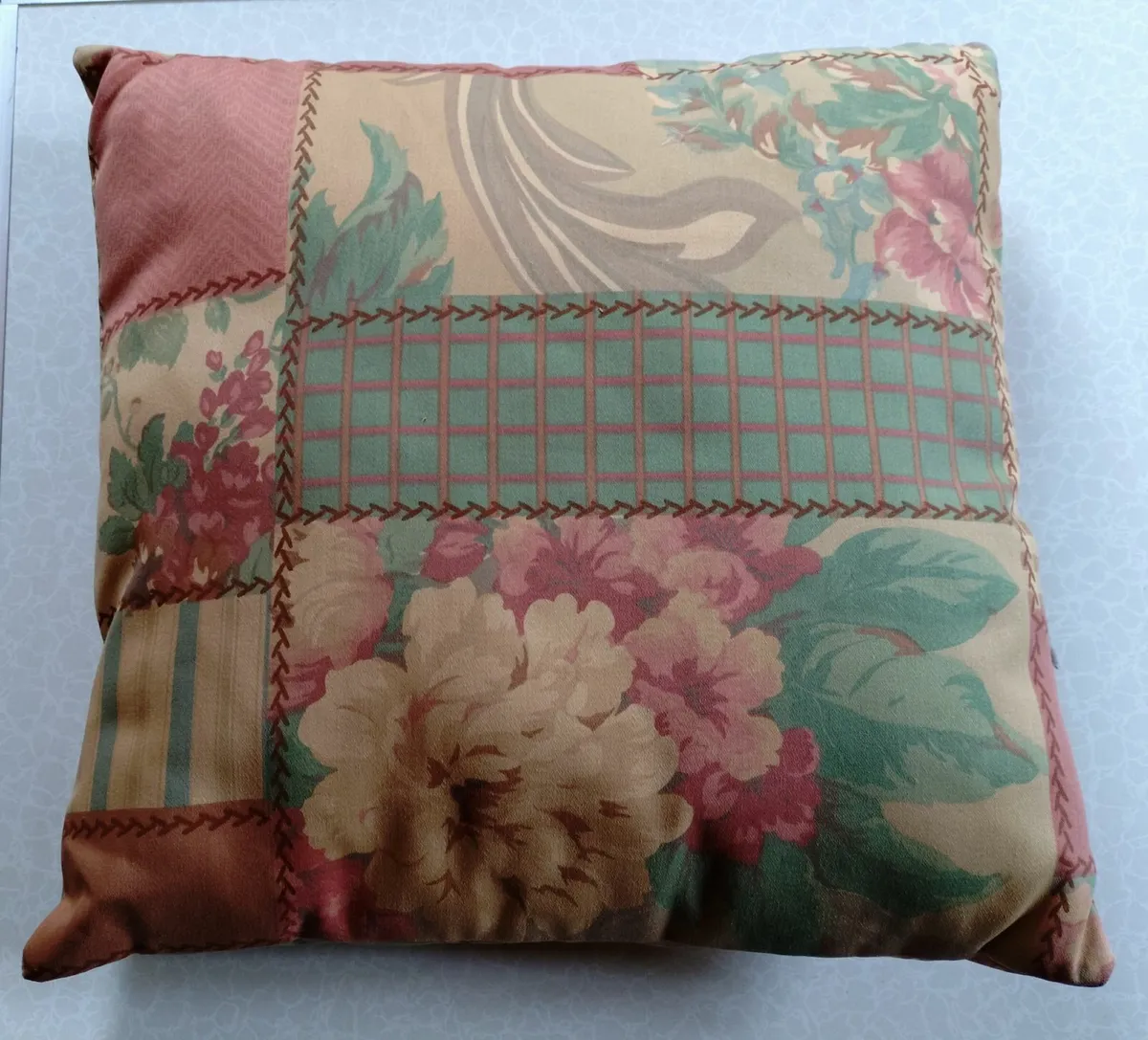 2 CUSHIONS (LOVELY CONDITION). - Image 2
