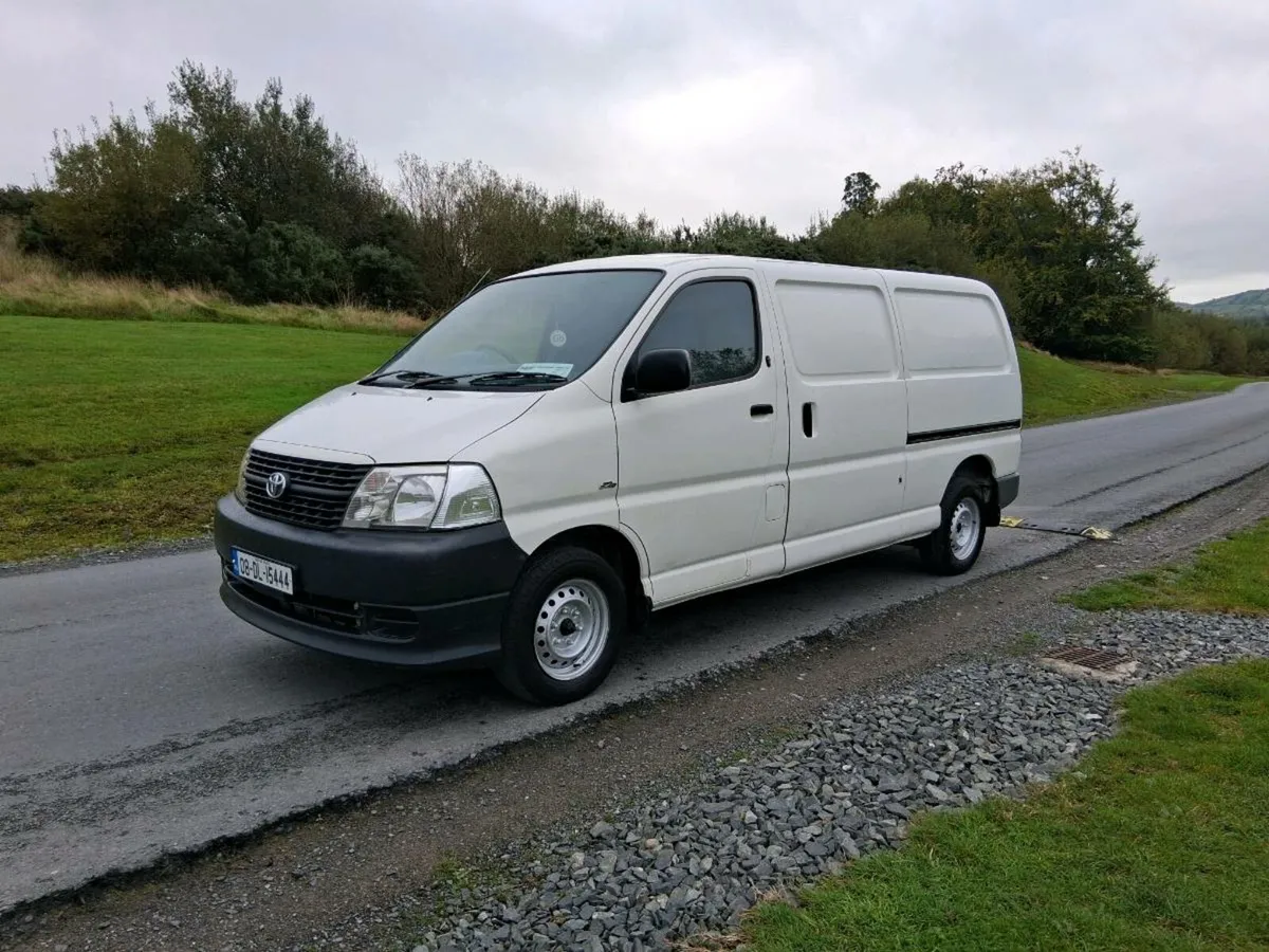 2008 hiace low km €5950 - Image 1