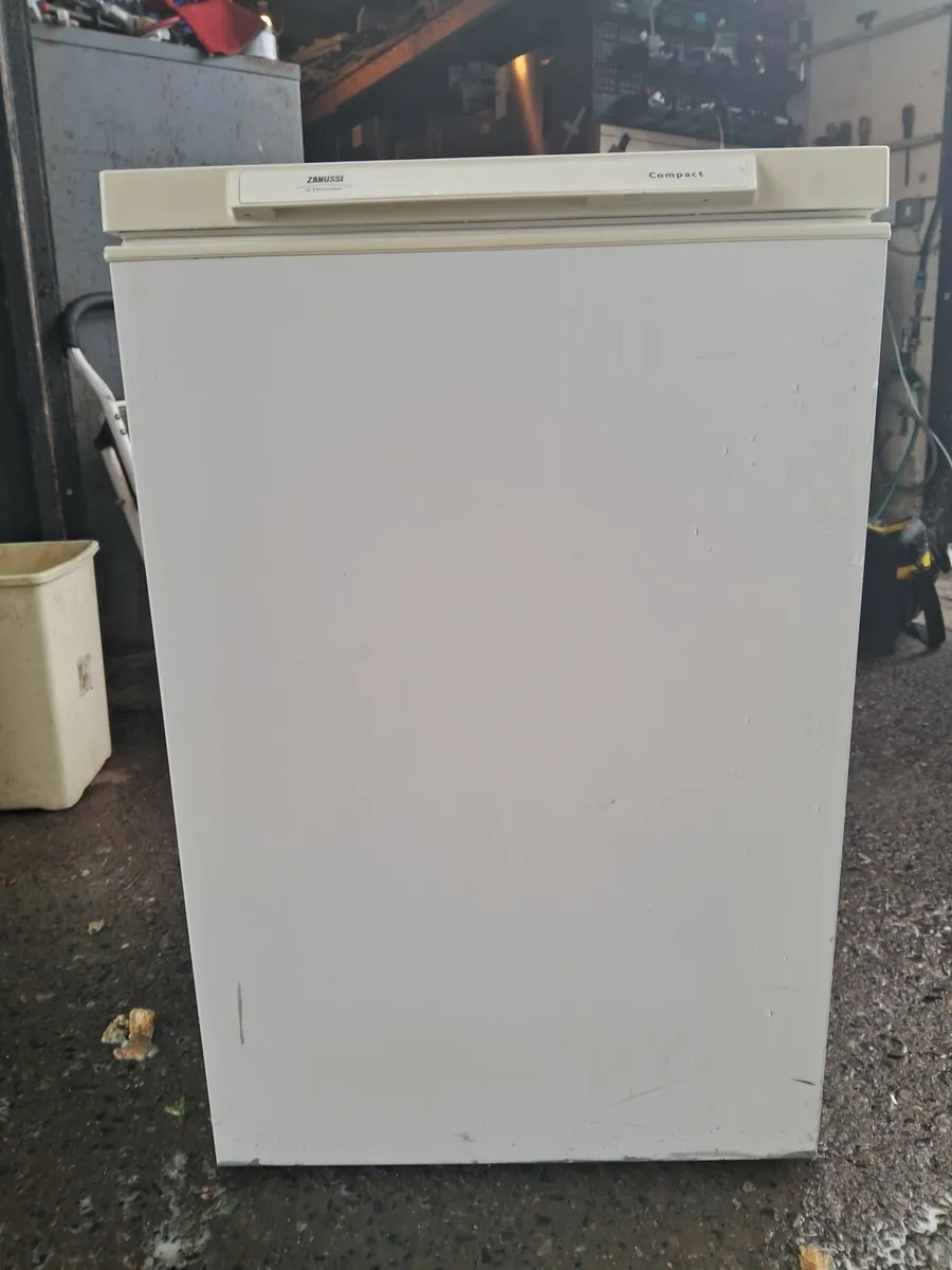 CHEST FREEZER FOR SALE - Image 2