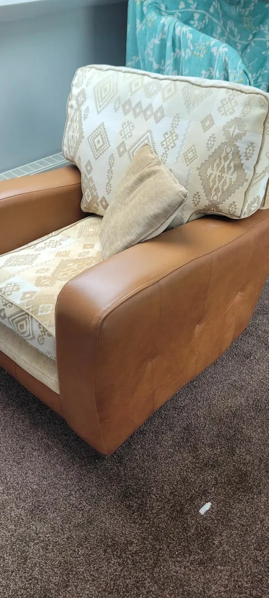 Armchair - Image 3
