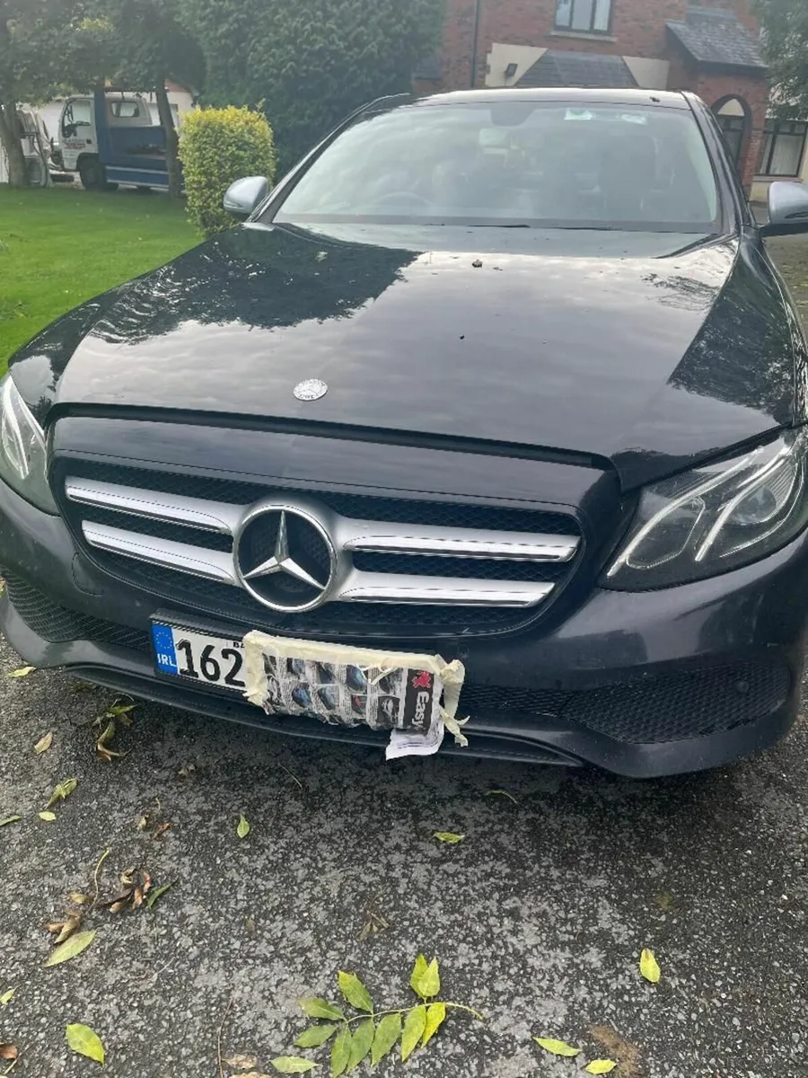 Mercedes-Benz E-Class 2016 - Image 1