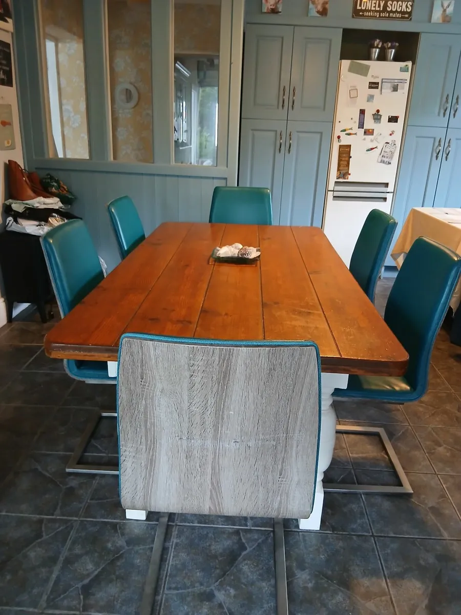 Farmhouse Kitchen table - Image 3
