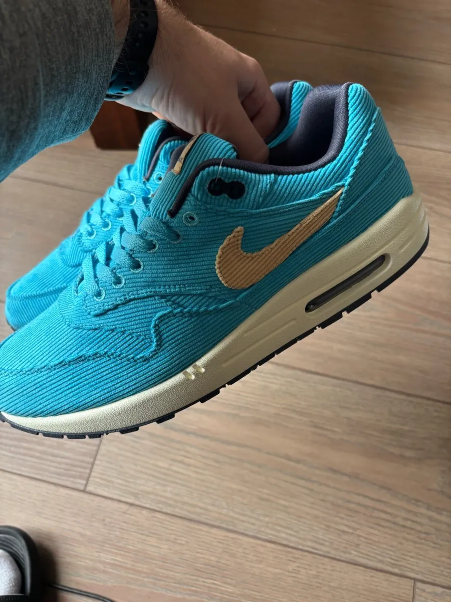 Air Max 1s - Image 2