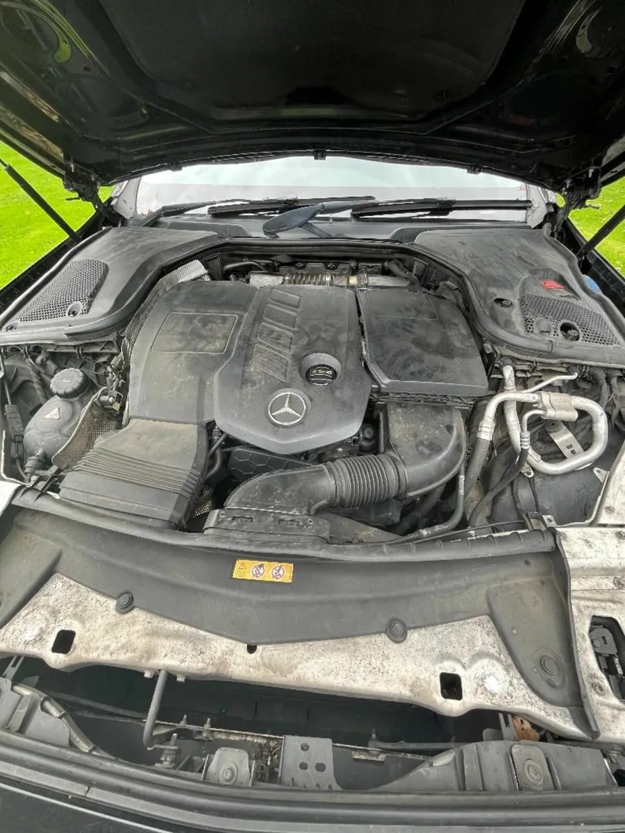 Mercedes-Benz E-Class 2016 - Image 2