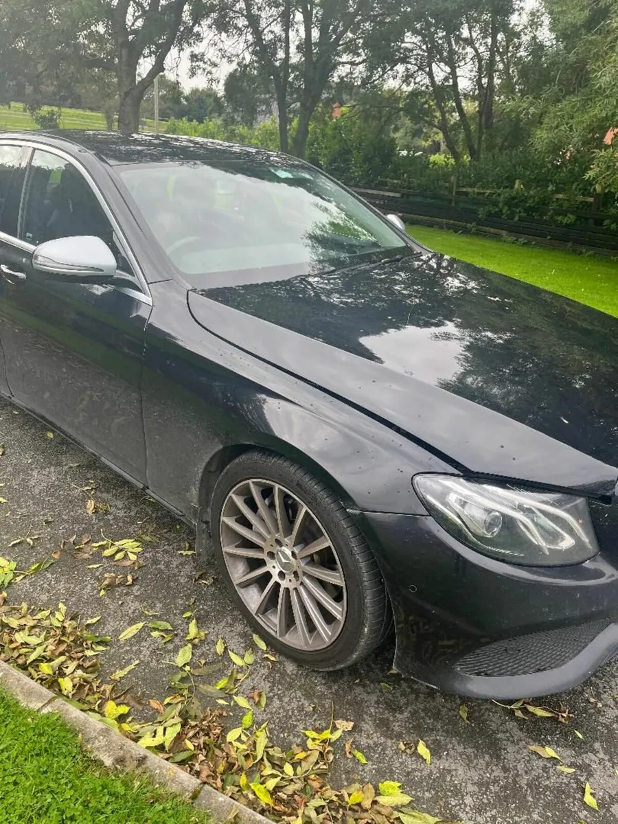 Mercedes-Benz E-Class 2016 - Image 3