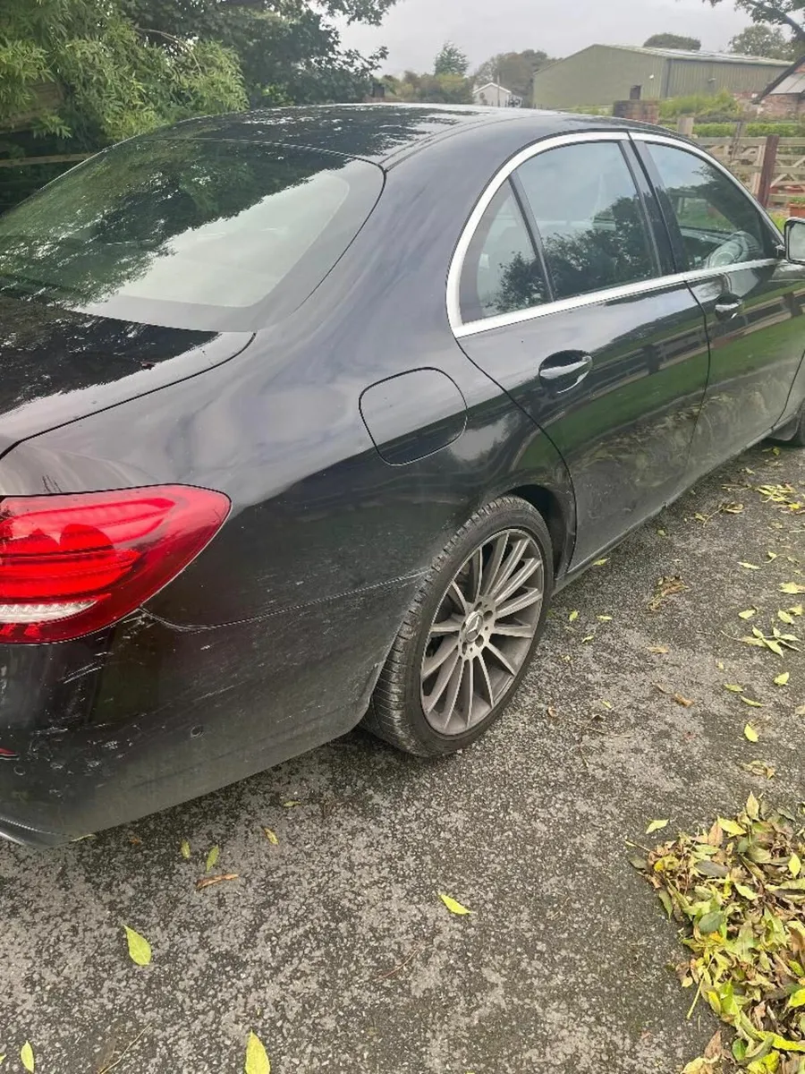 Mercedes-Benz E-Class 2016 - Image 4