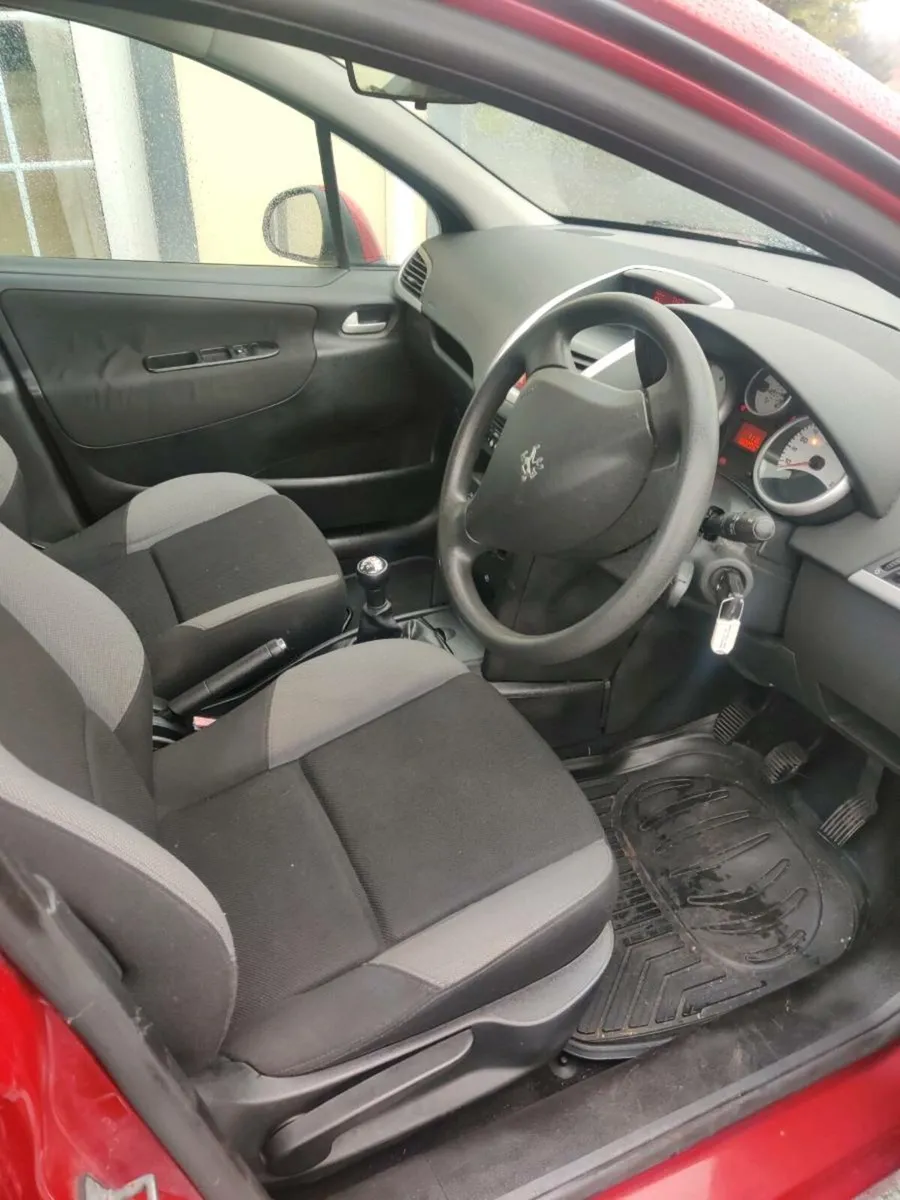 Peugeot 207 1.4 €1950 ono - Image 3