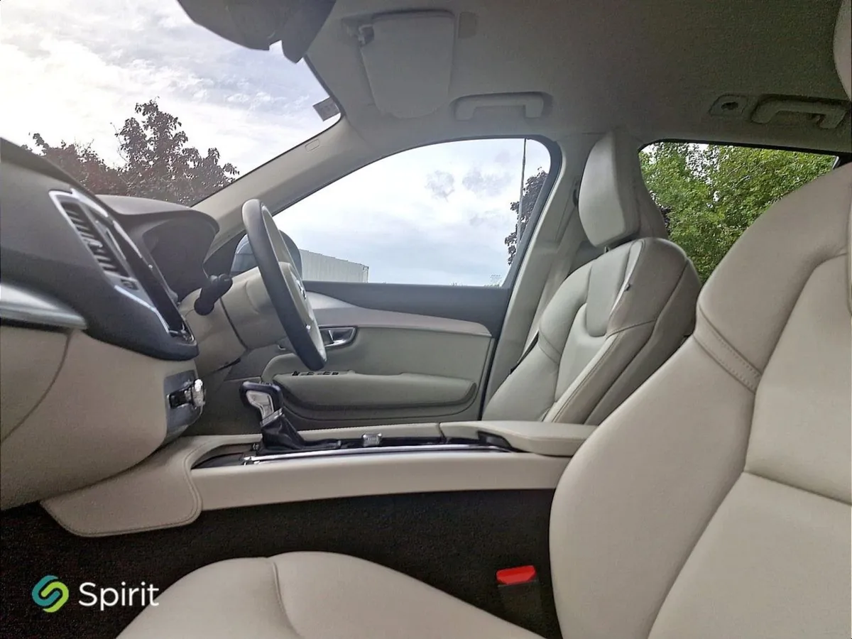 Volvo XC90 D5 (235hp) Awd  Full Leather  Keyless - Image 4