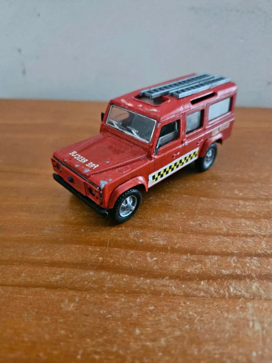 Corgi Solido Landrover - Image 1