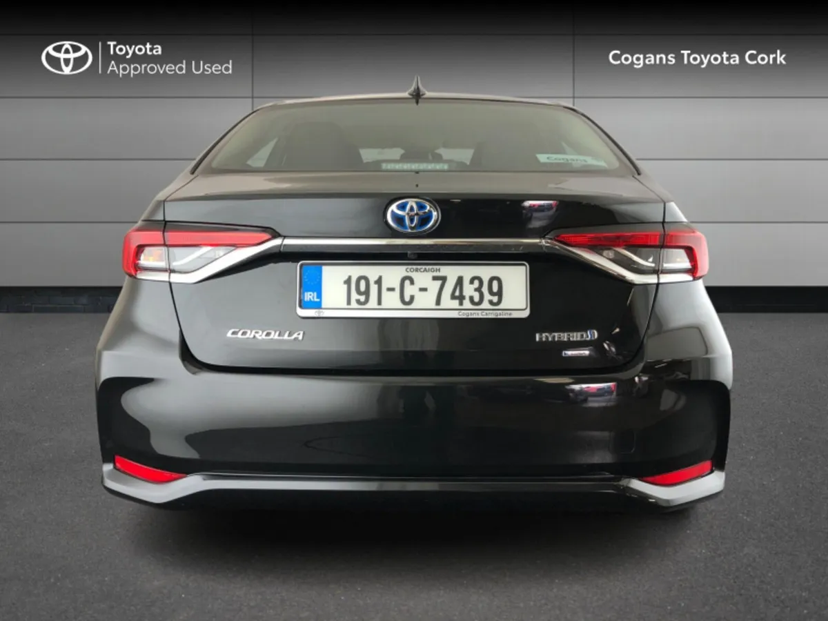 Toyota Corolla COROLLA HYBRID LUNA SAL - Image 4