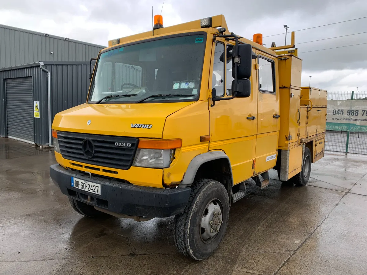 BID ONLINE NOW - 2008 MERCEDES BENZ VARIO CREW CAB - Image 1