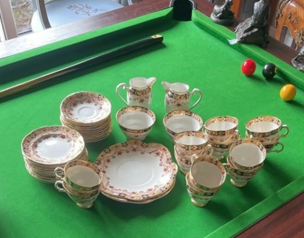 Royal Tara 42 piece Tea Set - Image 1