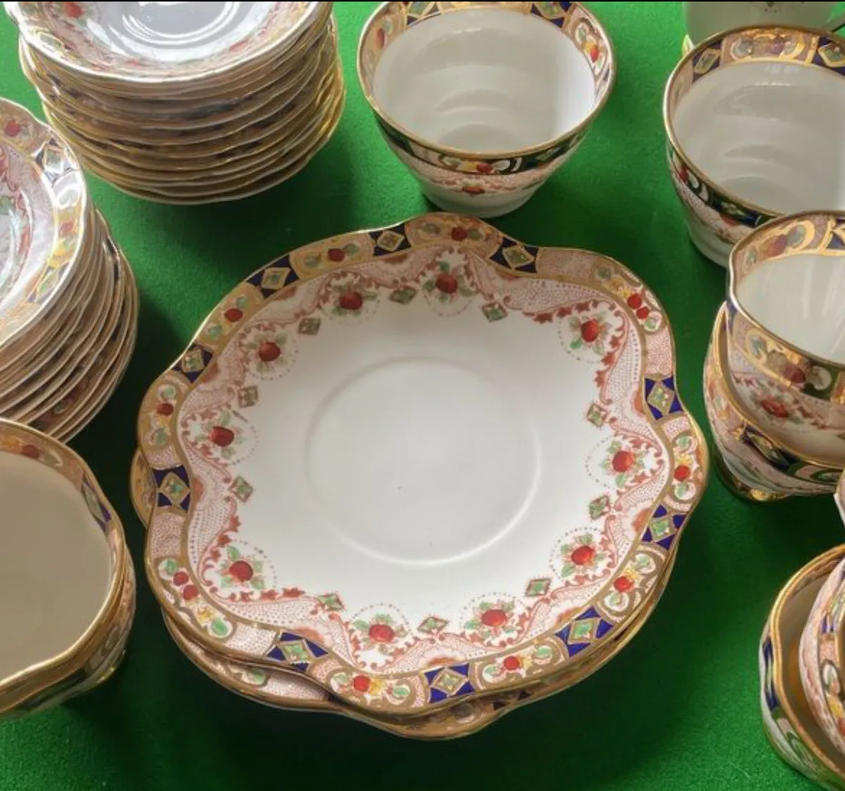 Royal Tara 42 piece Tea Set - Image 2