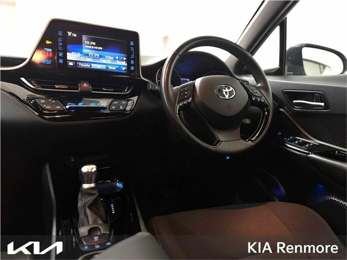 Toyota C-HR Hybrid Sport 4DR Auto - Image 4