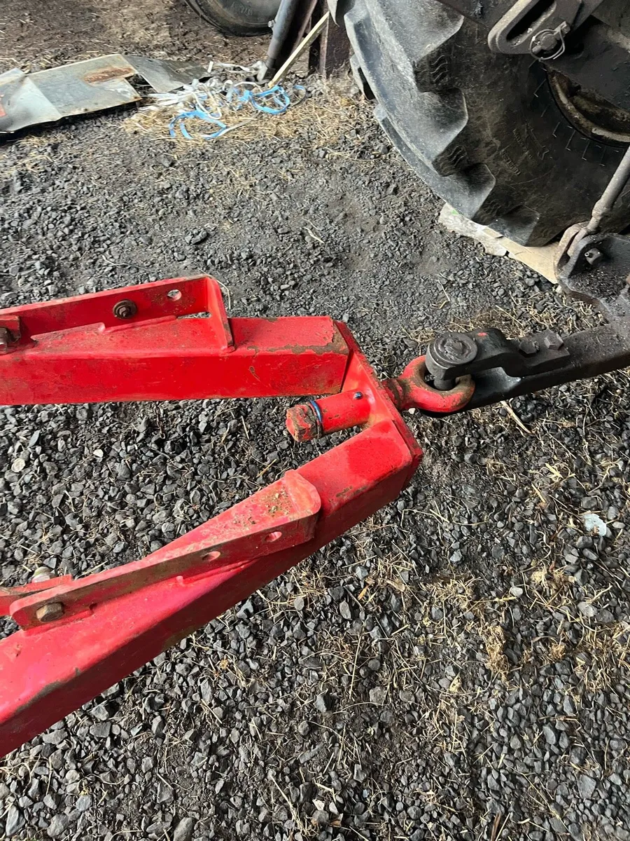 Fertiliser spreader - Image 2