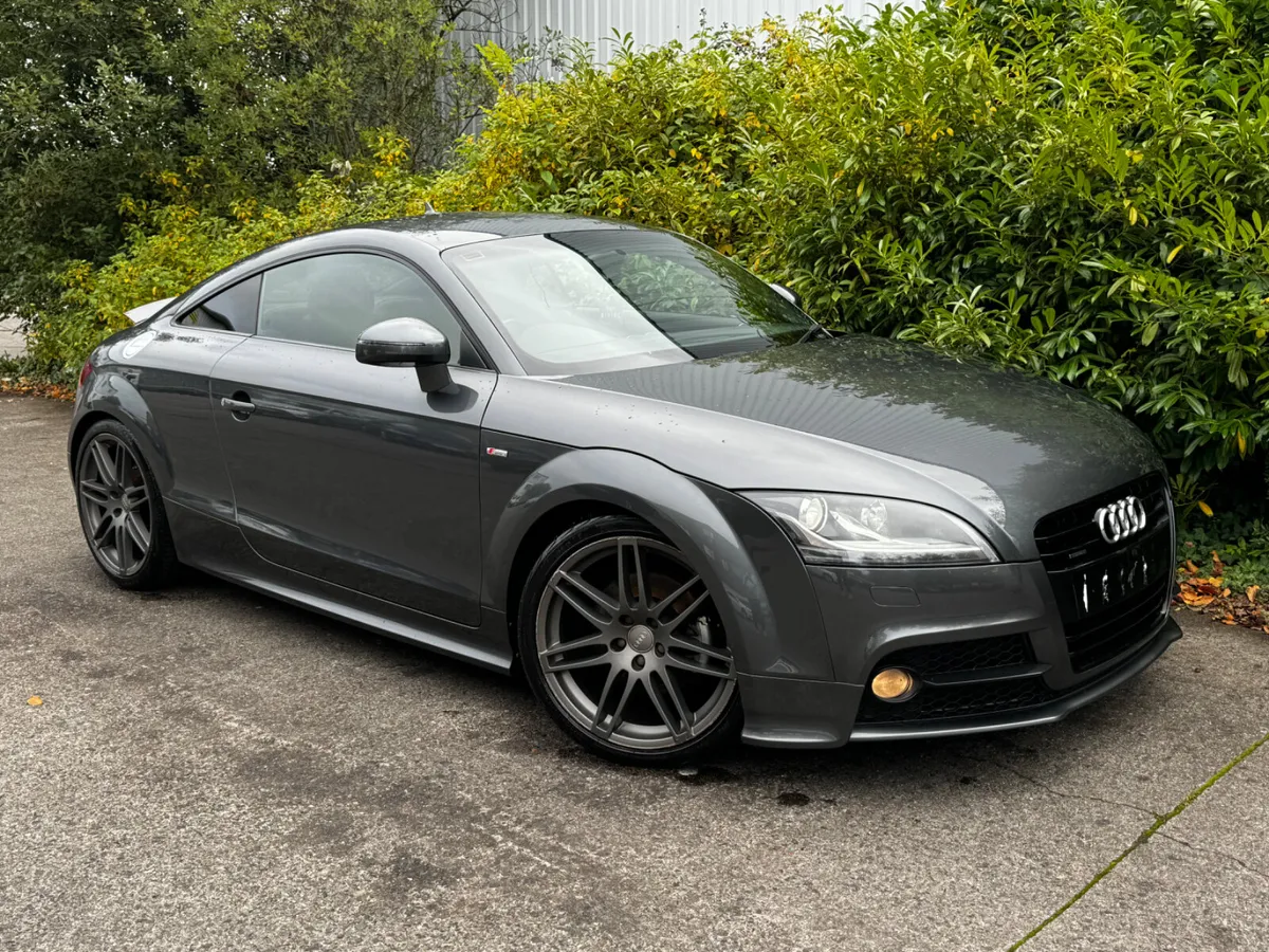 Audi TT 2.0 TDI QUATTRO S-Line Black Edition - Image 3