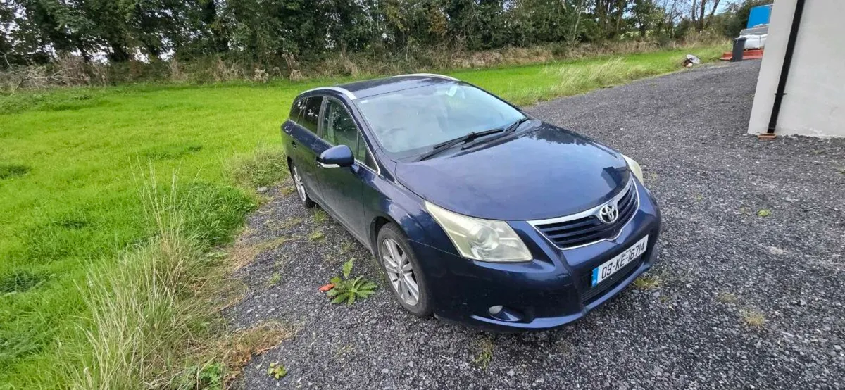 Toyota avensis t27 tourer - Image 2