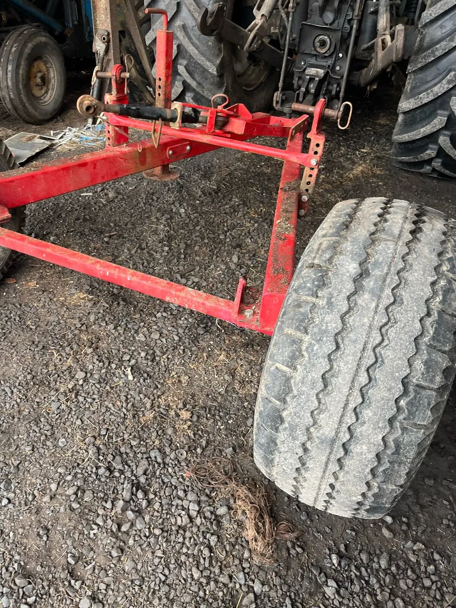Fertiliser spreader - Image 4