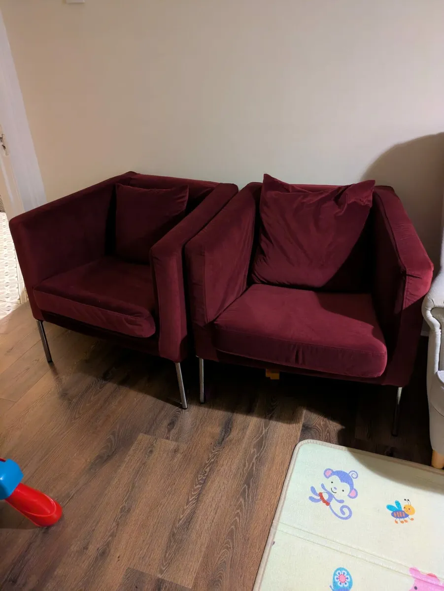 Burgundy armchairs - Image 1