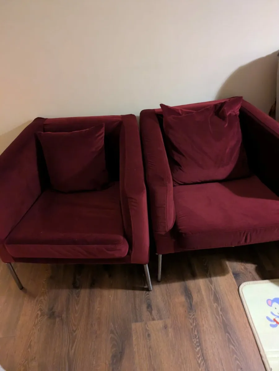 Burgundy armchairs - Image 2