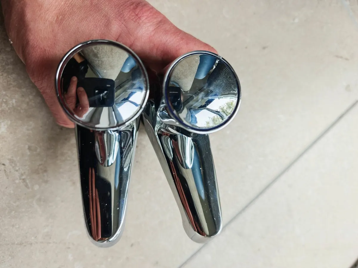 Bath taps - Image 2