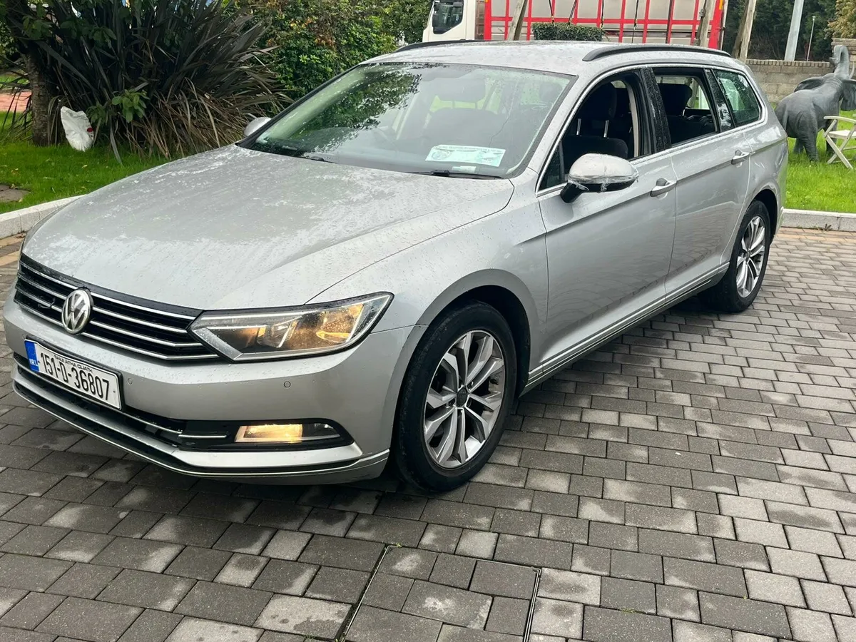2015 Volkswagen Passat NO DAMAGE - Image 2