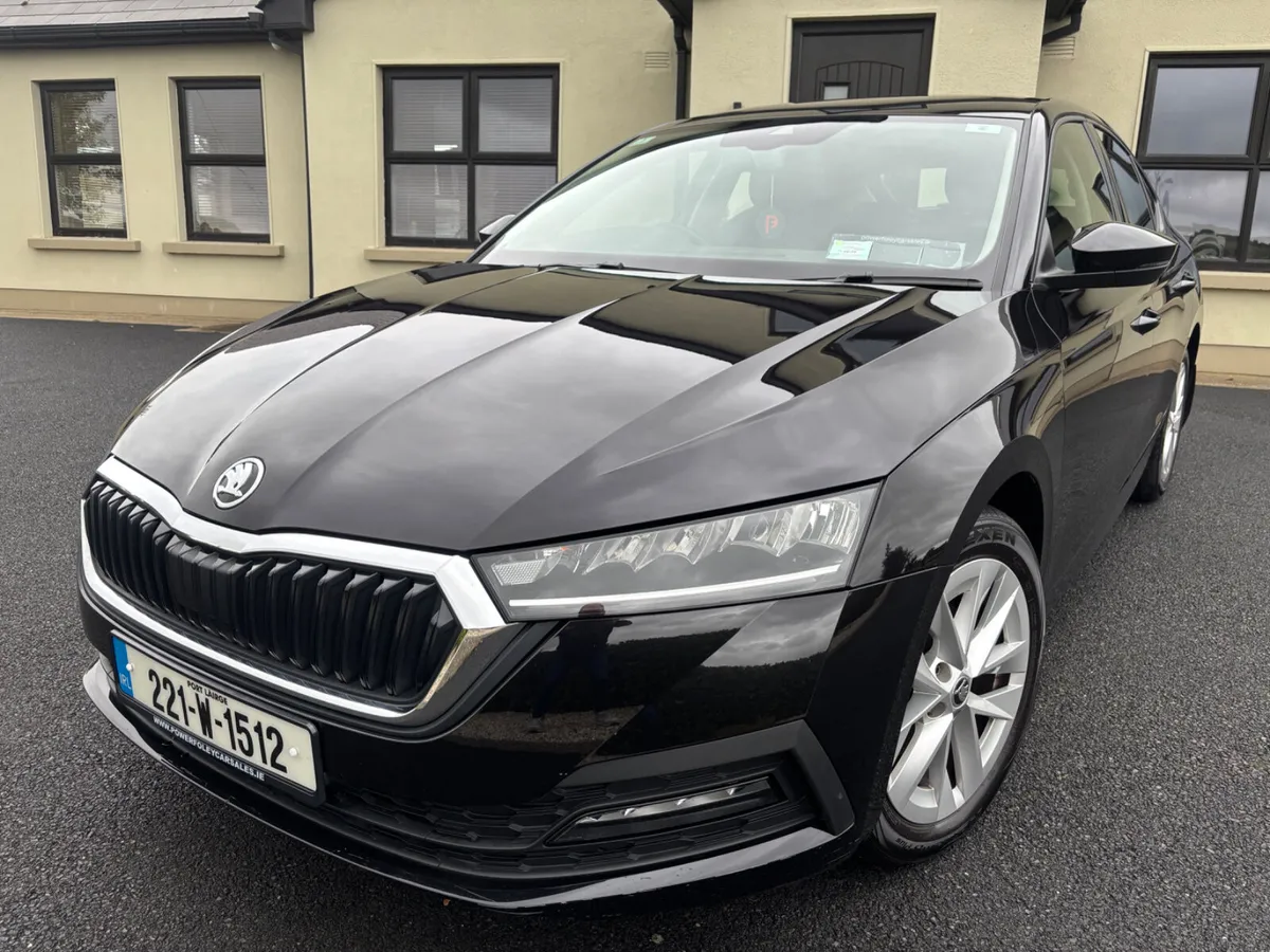 2022 (221)Skoda Octavia 2.0 Diesel 115hp Ambition - Image 1