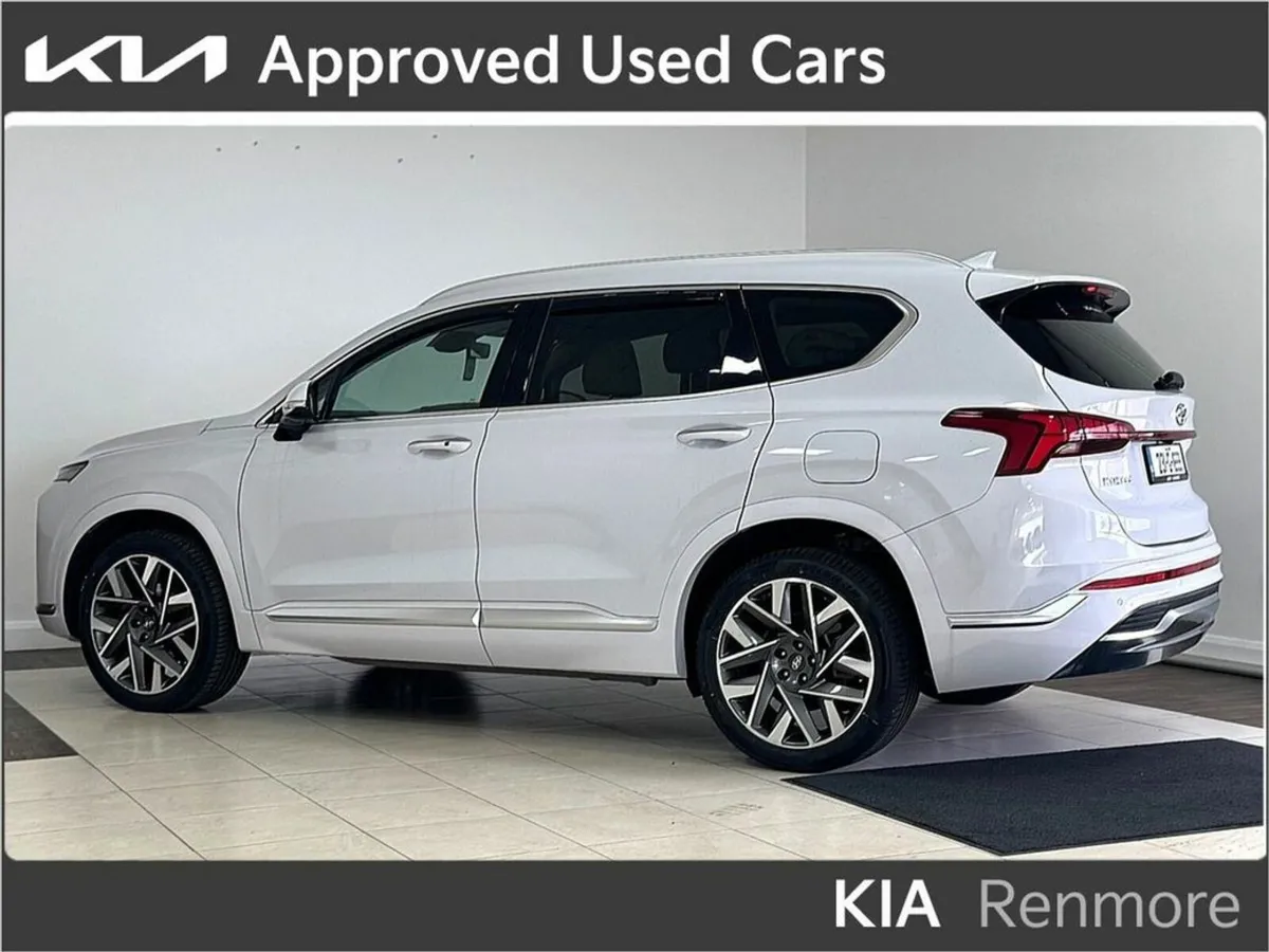 Hyundai Santa Fe Executive Plus 2WD DCT 5DR AUT--S - Image 3