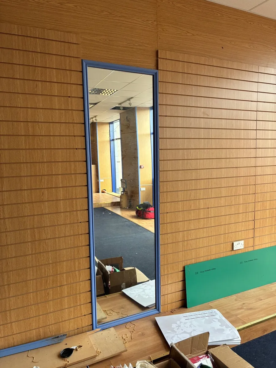 Oak slatwall - Image 2