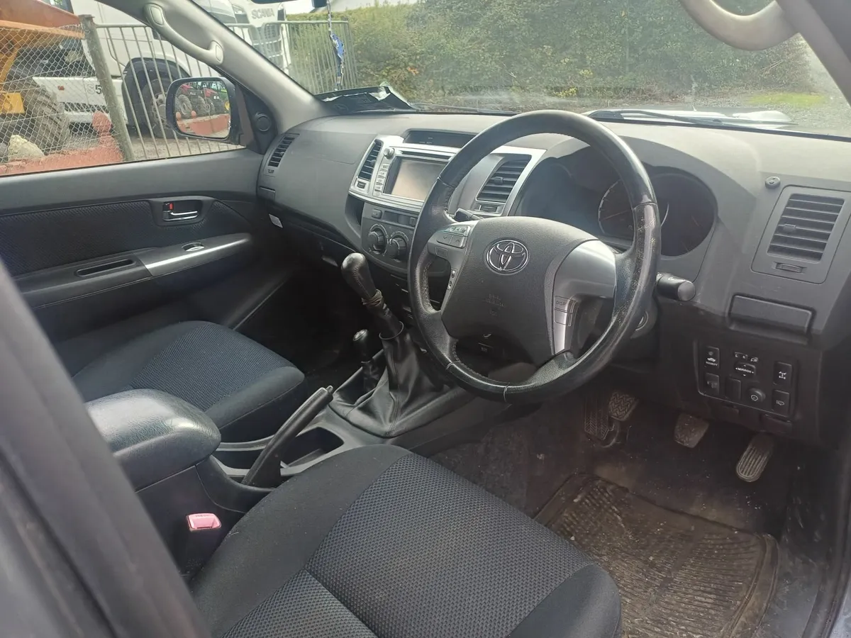 2014 Toyota Hilux 2.5 - Image 3