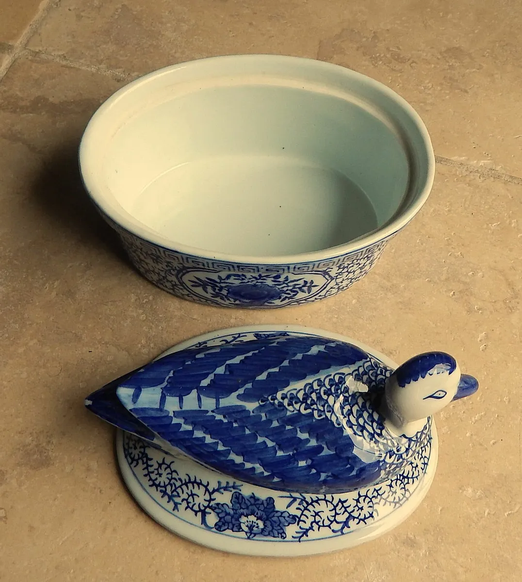 Vintage Chinese Style Ceramic Duck Tureen - Image 4