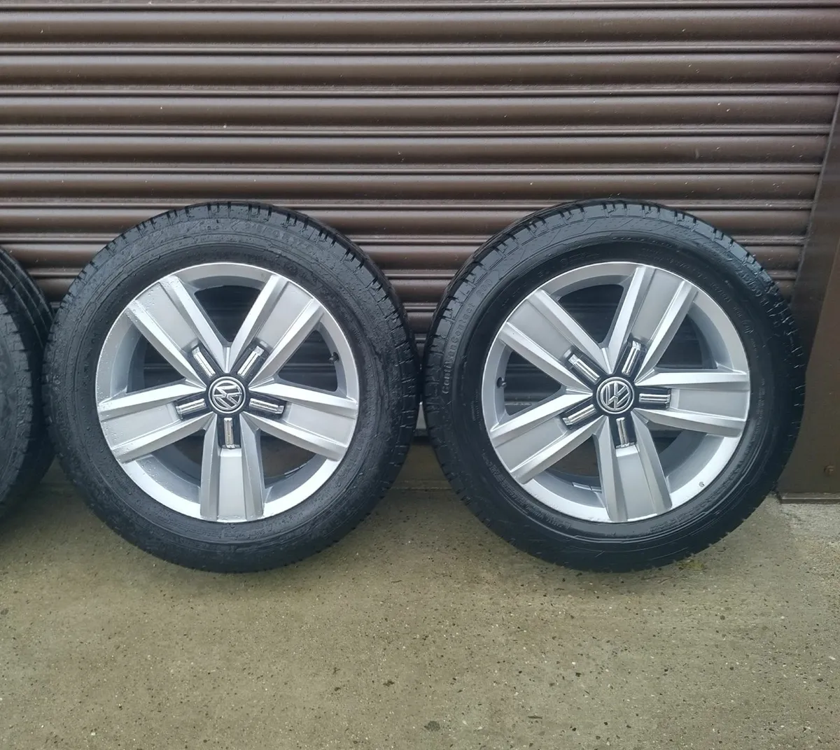 VW T6.1,T6,T5 Trans Genuine 17"Alloys - Image 1