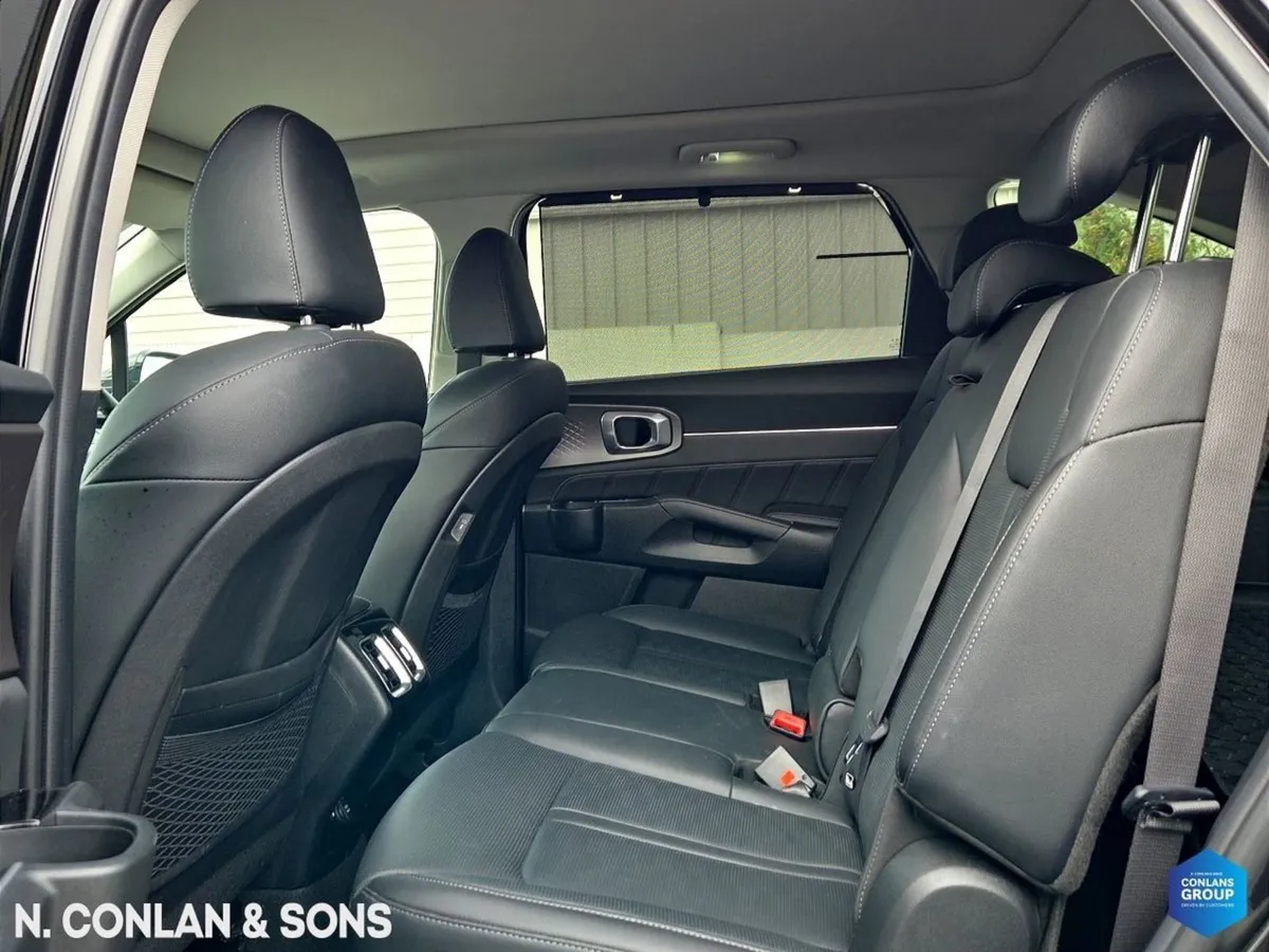 Kia Sorento 2.2d Auto 7 Seater - Image 4