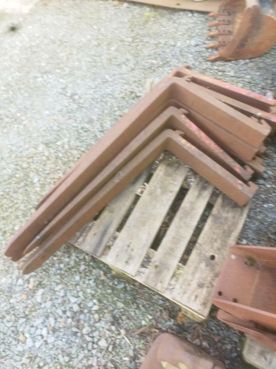 Forklift forks - Image 1