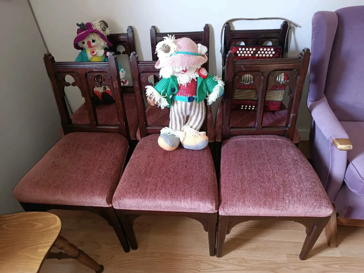 Church Chairs - Image 4