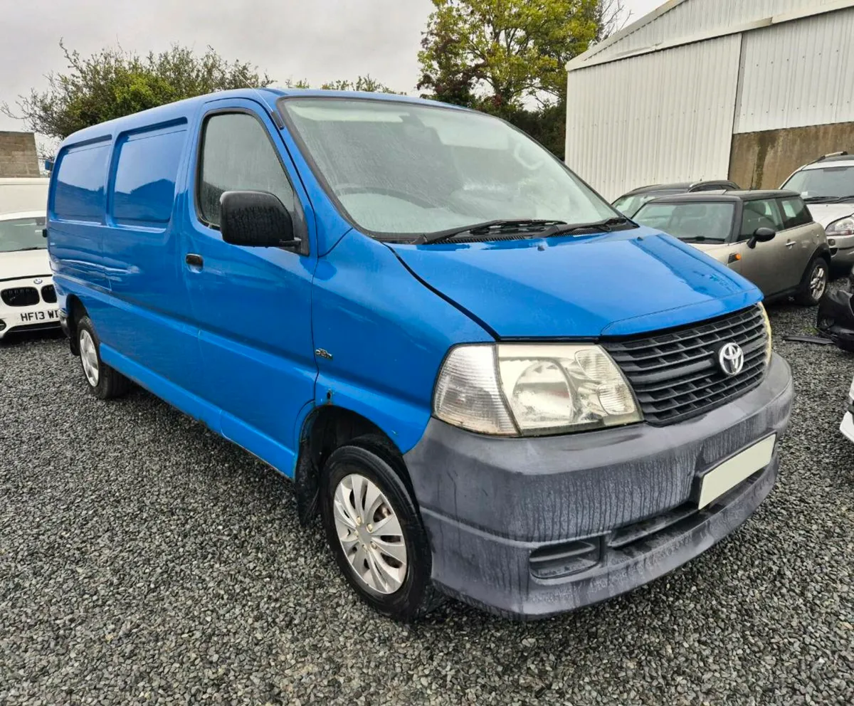 2008 Toyota Hiace 2.5 d4d BREAKING PARTS SPARES ON