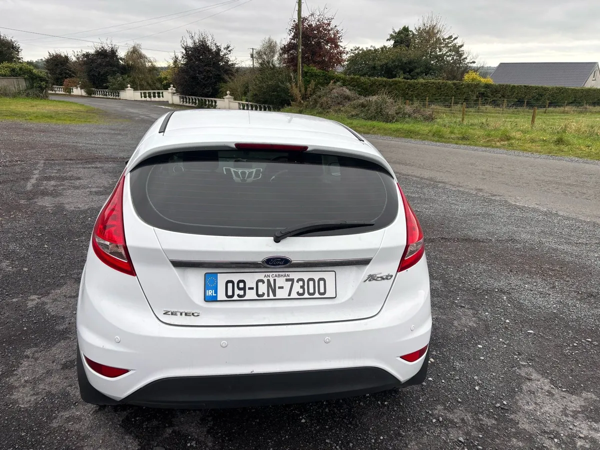 2009 Ford fiesta automatic-3150€ - Image 3