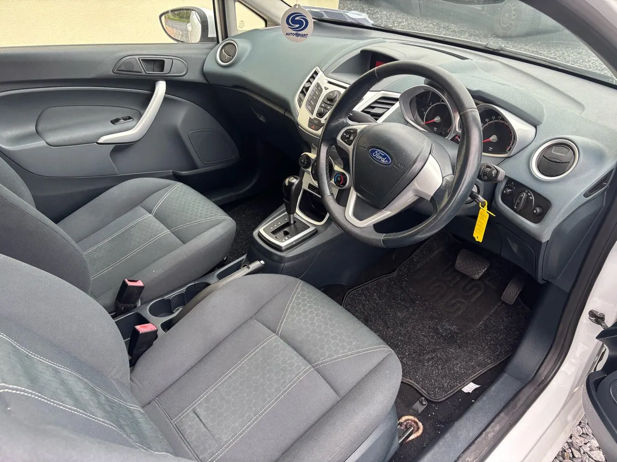 2009 Ford fiesta automatic-3150€ - Image 4
