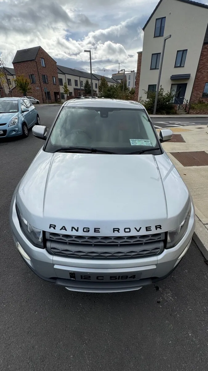 Range Rover Evoque New NCT Clean and 4*4 - Image 2