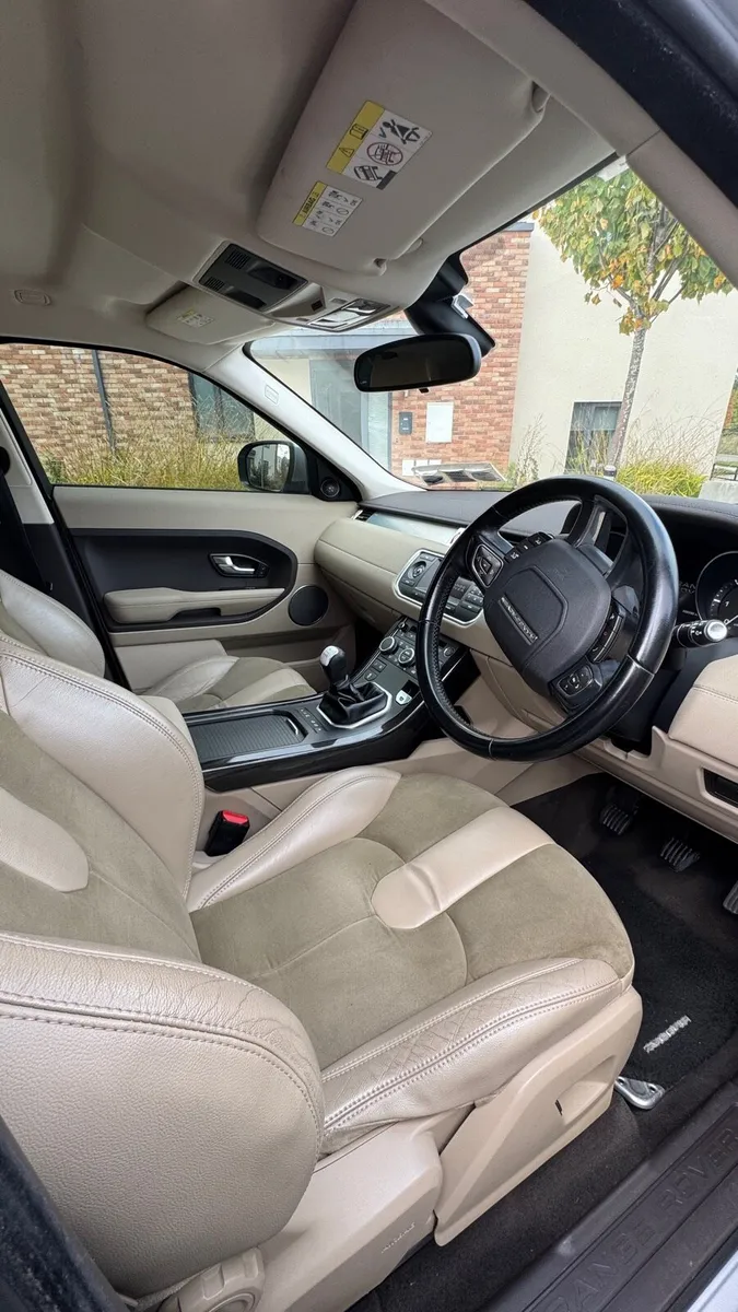 Range Rover Evoque New NCT Clean and 4*4 - Image 4