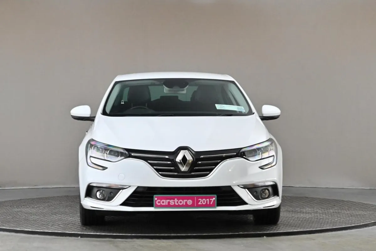 Renault Megane 1.5 DCI Grand Coupe Dynamique S - Image 2