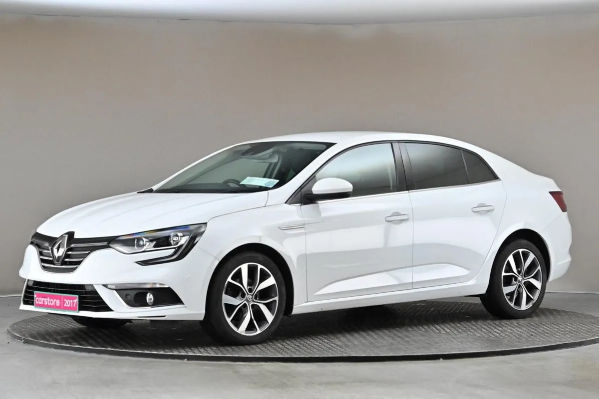 Renault Megane 1.5 DCI Grand Coupe Dynamique S - Image 4