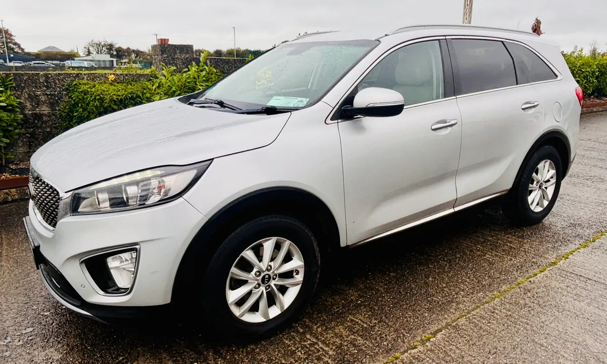 2016 KIA SORENTO 7 SEATER - Image 2