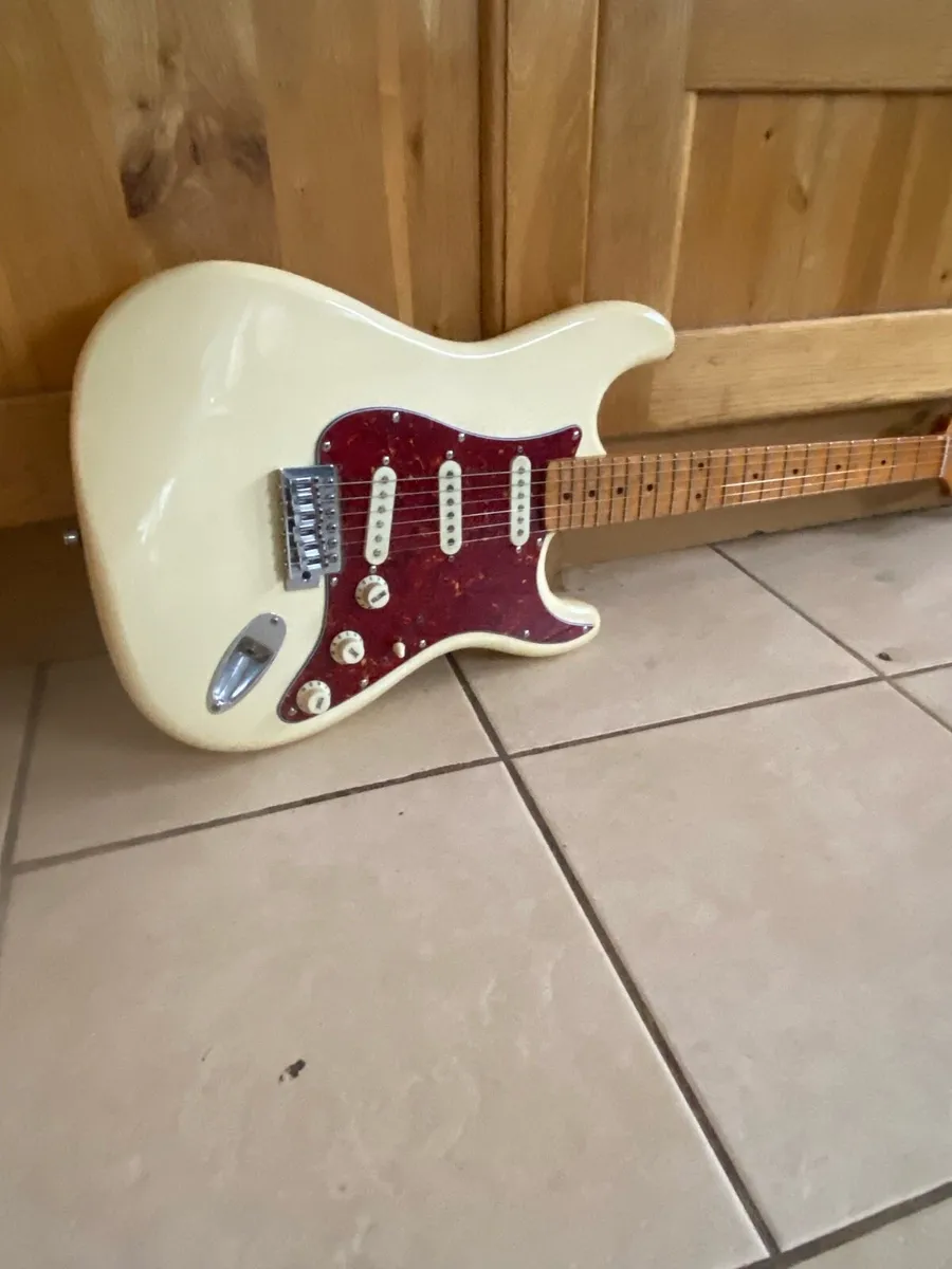 Stratocaster copy Sx Sst - Image 2