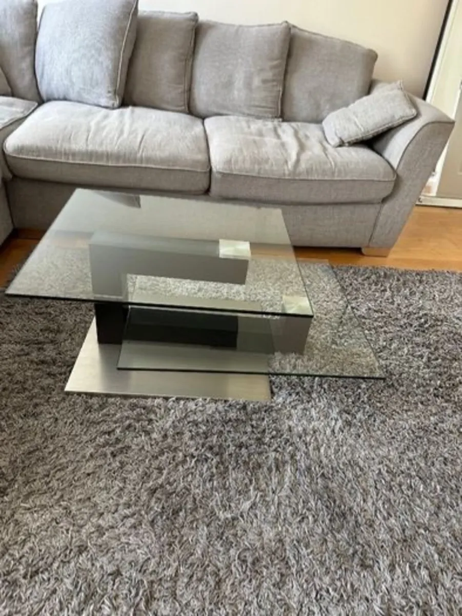 Glass swivel coffee table - Image 1