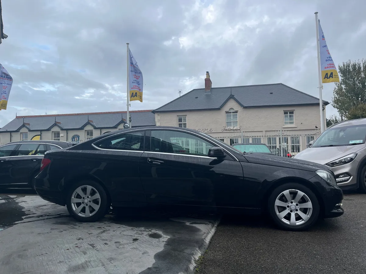 132 Mercedes Benz C220 cdi. Immaculate - Image 4