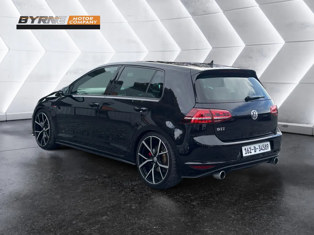 VOLKSWAGEN GOLF GTI 2.0 TSI DSG 2016 - Image 3