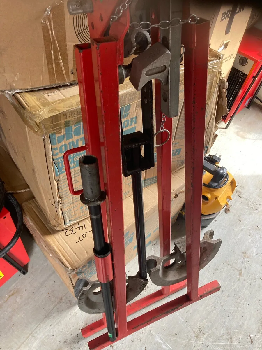 Irwin Conduit  Bending Machine - Image 1